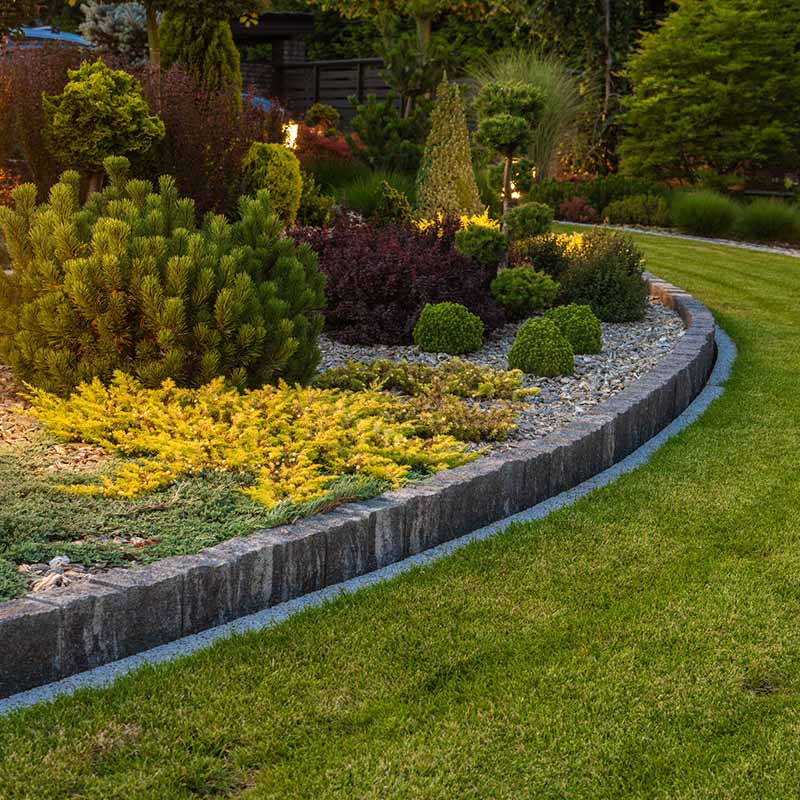 Residential Garden Landscaping Design Idea